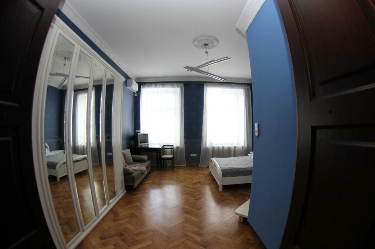 Orpheus Hostel And Apartments Odessa Exterior foto