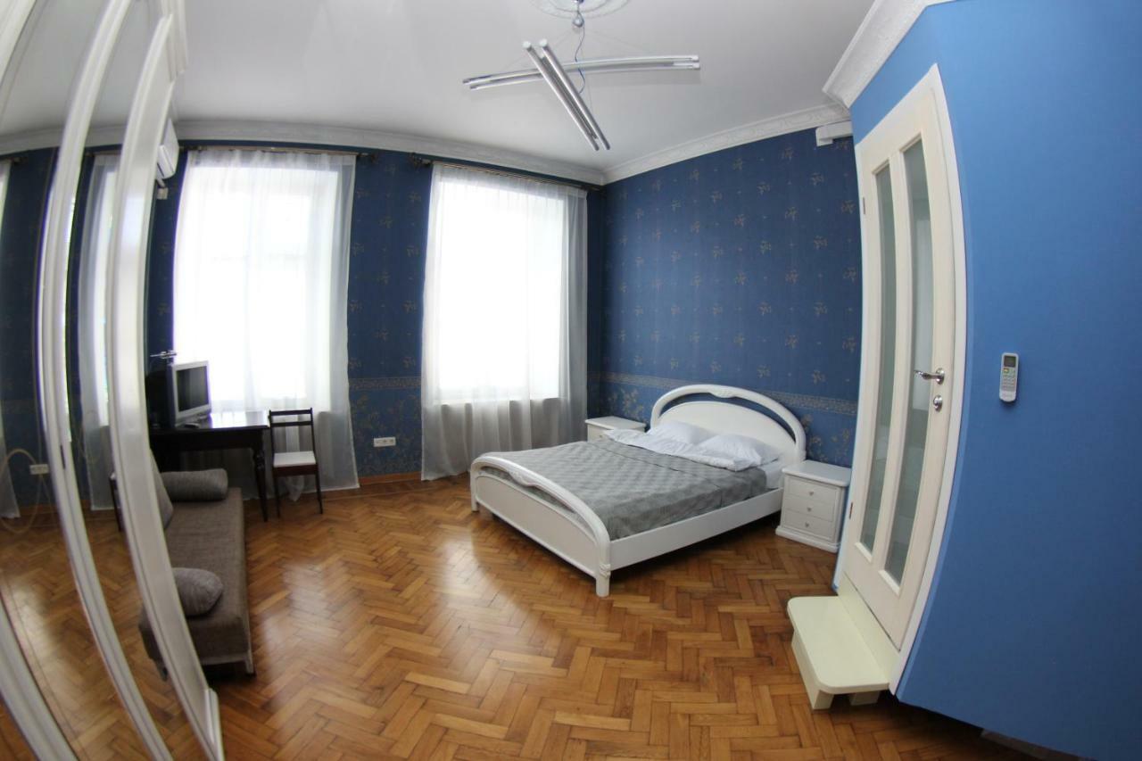 Orpheus Hostel And Apartments Odessa Exterior foto